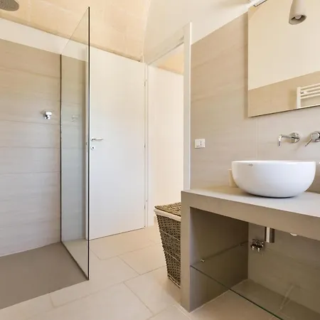 Traghetto Sleeps 8 Pool Air Con Wifi *